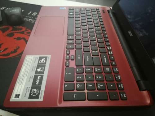 FINAL PRICE DROP!!*1ST BID TAKES!*AS NEW*ACER ASPIRE E15 RED*i3-4005U*4GB*1000GB HDD*HD